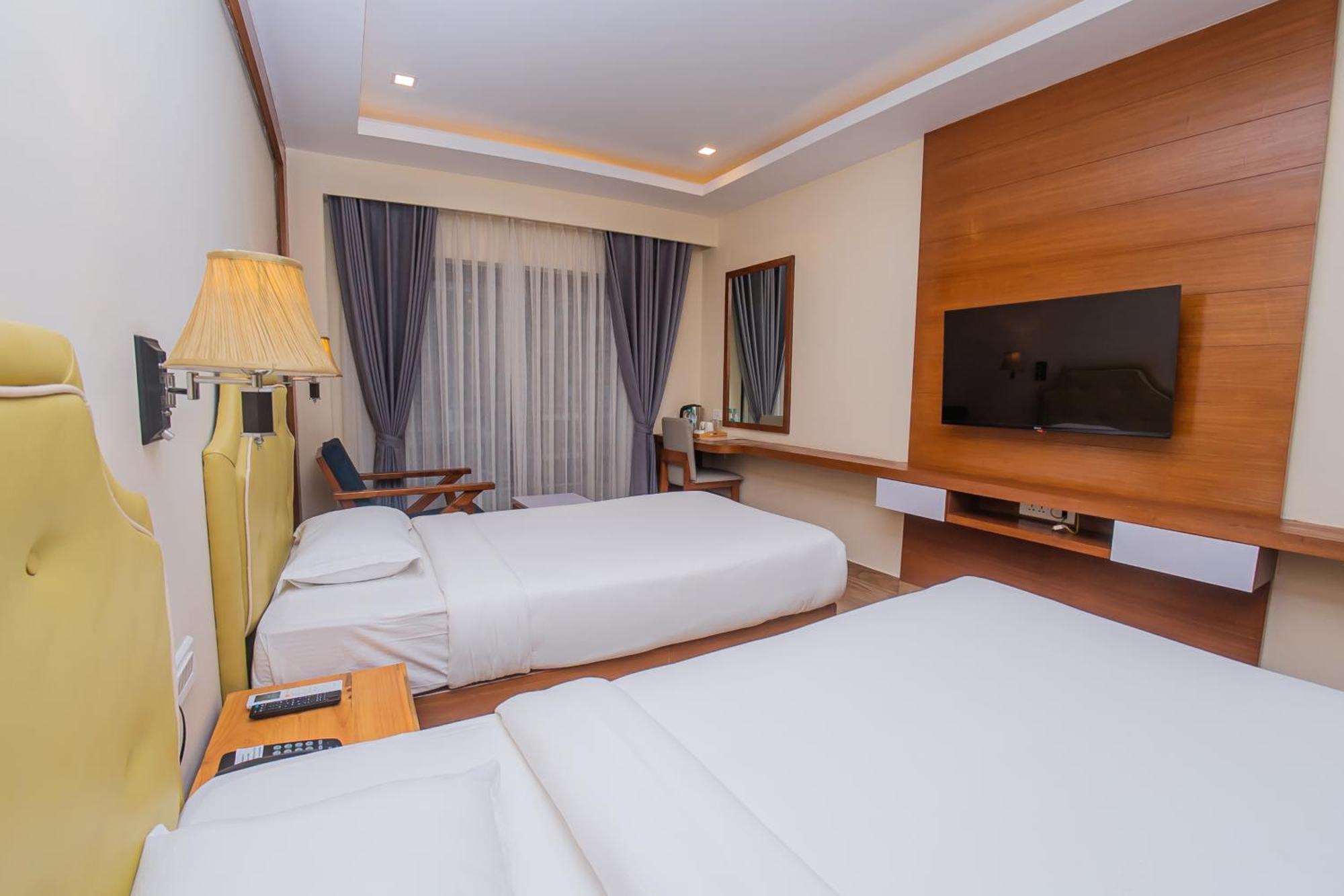 Hotel Fewa Trip Похара Екстериор снимка